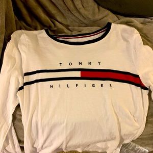 Women’s Long-Sleeve Tommy Hilfiger Shirt!!